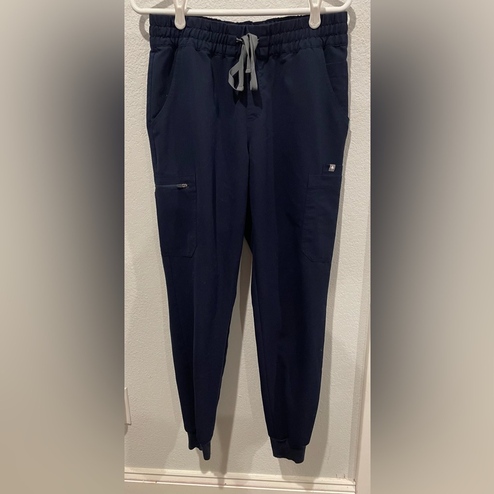 Figs Navy Usman Small Scrub Pants